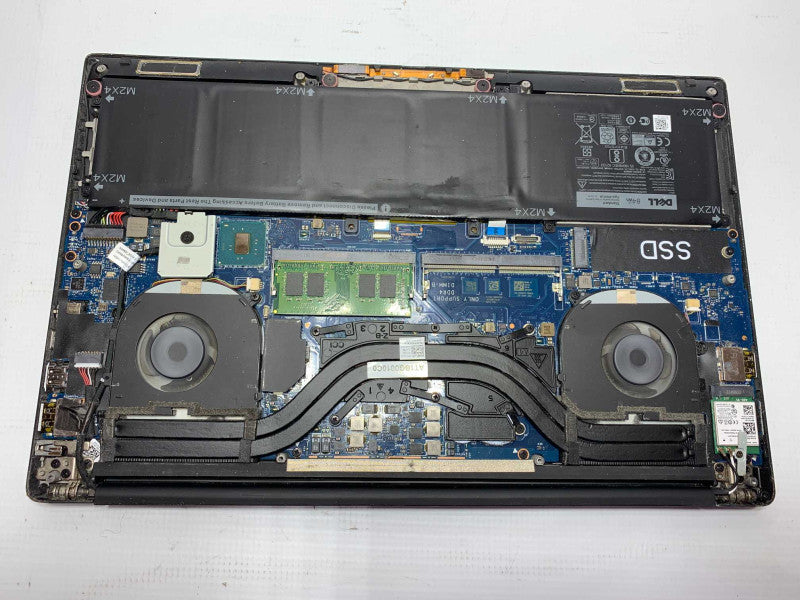 DELL Precision 5510 with i7-6820HQ CPU 8GB RAM & Quadro M1000M -