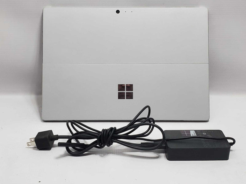 Microsoft Surface 1796 i5-7300U 8GB DDR3 256GB Storage (READ) |