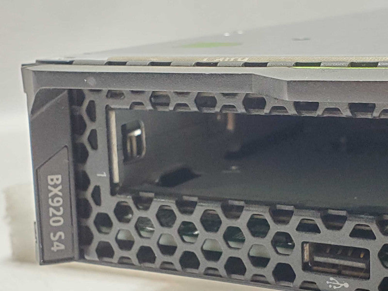Fujitsu Primergy BX920 S3 Blade 2x xeon E5-2450 2.1GHz 96GB No HDD/Caddies _