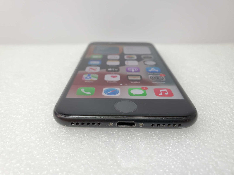 iPhone 7 Black A1778 32GB (