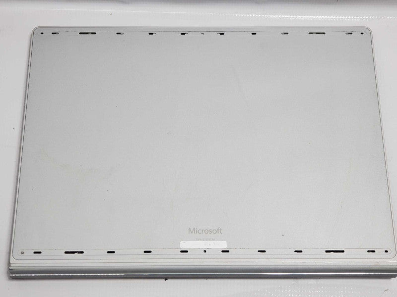 Microsoft Surface Book 1, 13.5\\" i5-6300U 8GB RAM 256GB Storage |