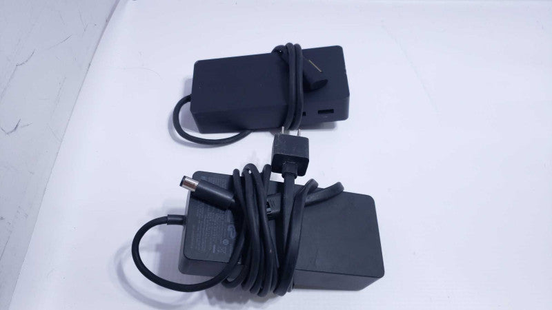 Microsoft 1661 PF3-00005 Docking Station with Power Adapter [