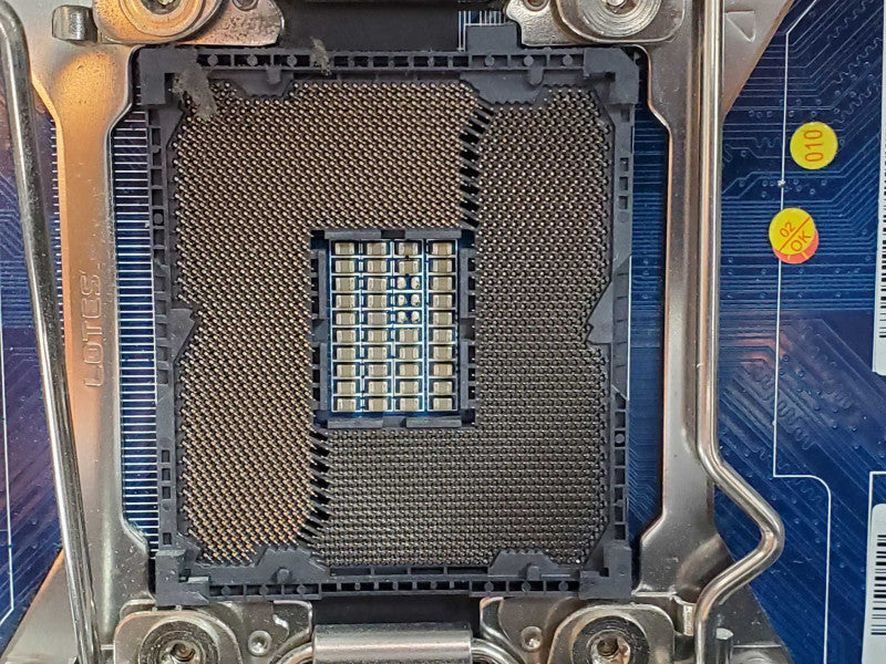Dell Aurora R4 Chassis, No CPU/CPU Heat sink/RAM/HDD/GPU, AS-IS _