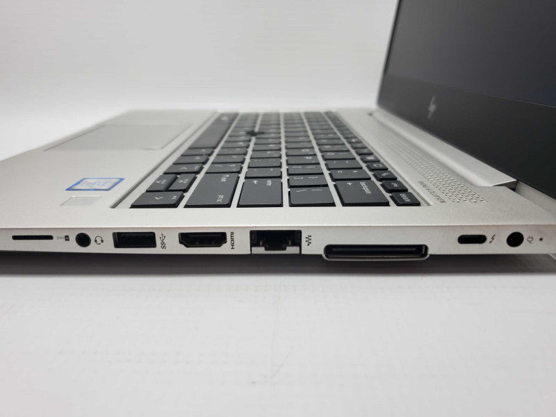 HP EliteBook 830 G6 13.3\\" Core i7-8665U @ 1.9 GHz 8GB DDR4 250GB M.2 SSD (