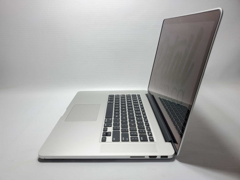 Macbook Pro 2015 15\\" Core i7-4770HQ @ 2.2 GHz 16GB Ram 250GB SSD *QTY* (