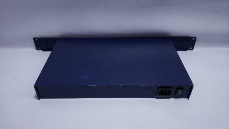 Netgear FVX538 v2 ProSafe VPN Firewall Dual WAN switch 8 ports 10/100 + 1Gb [