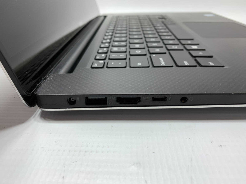 4K Touch DELL Precision 5510 with i7-6820HQ CPU 8GB RAM  -