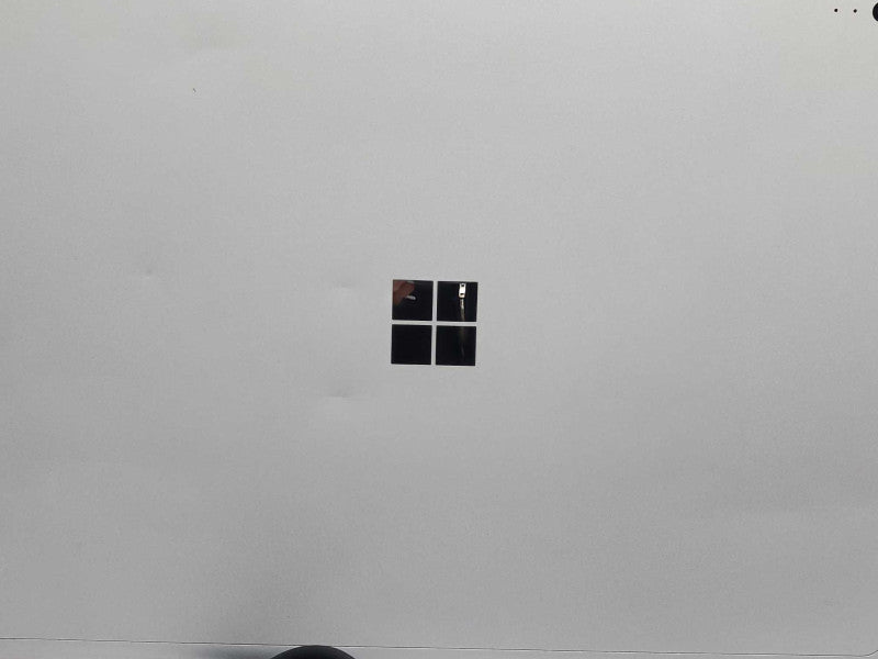Microsoft Surface Book 1, 13.5\\" i5-7300U 8GB RAM 256GB Storage (READ) |