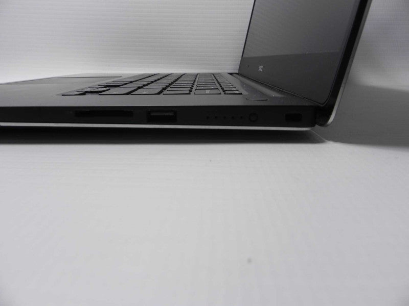 DELL Precision 5520 with i7-7820HQ 16GB RAM NO Storage  -