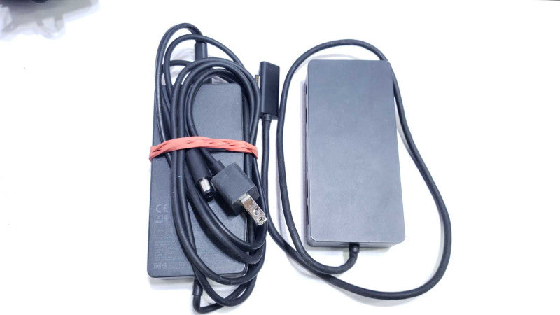 Microsoft 1661 Docking Station for Surface Pro 3, 4, 5, 6 with power adapter [