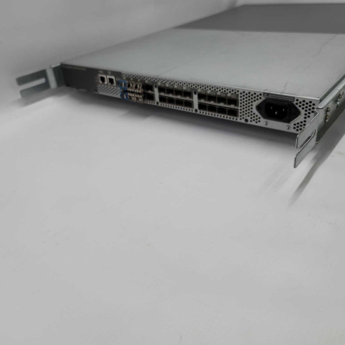 HP StorageWorks 8/8 SAN Rack-Mountable Switch AM867B
