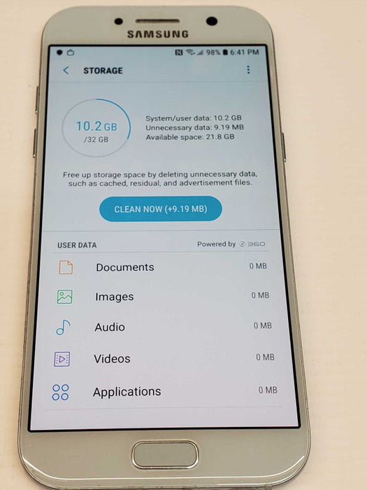 SAMSUNG Galaxy A5 2017 SM-A520W Unlocked 32 GB White, locked to Bell _