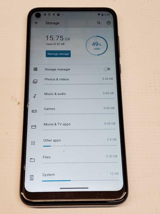 Motorola Moto G Fast - 32GB - White, cracked Screen, Unlocked _