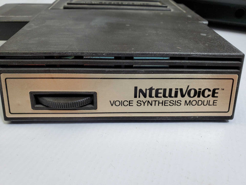 1981 2609 Mattel Intellivision Game Console with voice synthesis module
