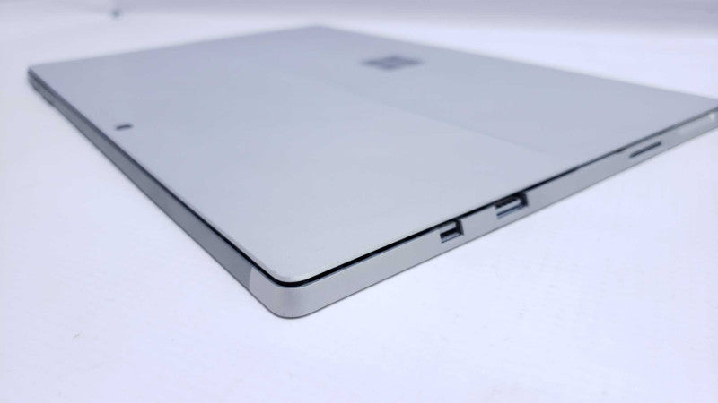 Microsoft Surface Pro 1796 12.3\\" i5-5350U@1.7GHz 8GB 256GB G620 For Part [