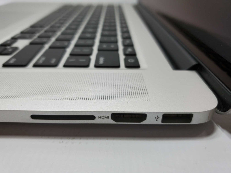 Macbook Pro 2015 Retina 15\\" Core i7-4870HQ @ 2.5GHz 16GB Ram 500GB SSD (