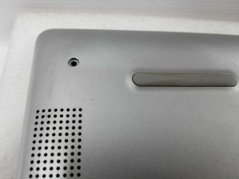 Dell Inspiron 15\\" P77F 15.6\\" Ryzen 5 3500U/6GB DDR4, Radeon Vega 8, 240GB SSD ~