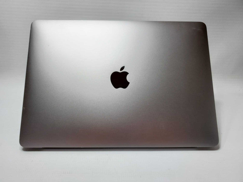 Macbook Pro 2017 15\\" Core i7-7567U @ 3.5 GHz 16GB Ram 250GB SSD (