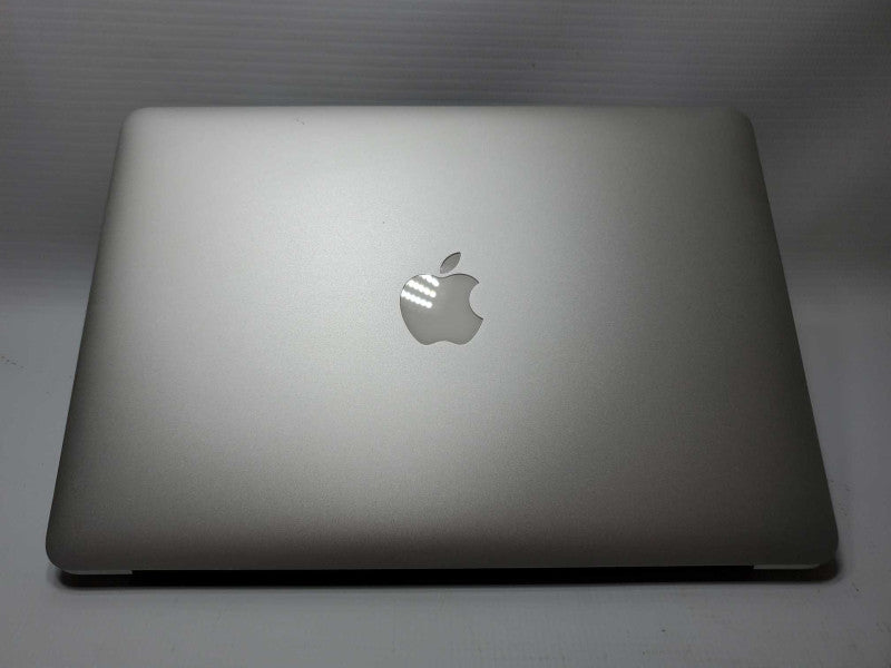 Macbook Air 2011 13\\" Core i5-2557M @ 1.7 GHz 4GB Ram 120GB SSD (