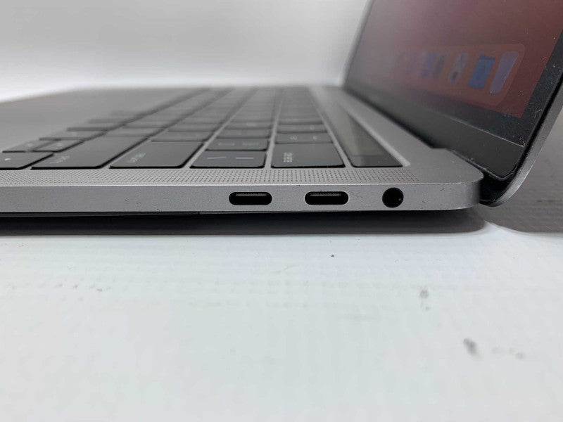 MacBook Pro 13-inch 2017 4xThunderbolt Core i5 CPU 16GB RAM 256GB Storage  -