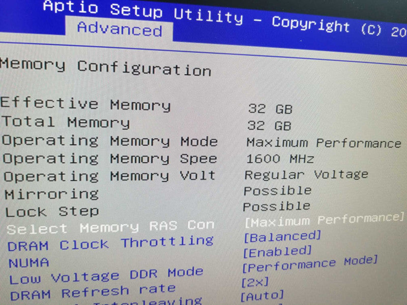Cisco UCS C220 M3 UCSC-C220-M3S 2x E5-2650 2.0GHz 8C/32GB NO HDDs, QTY ~