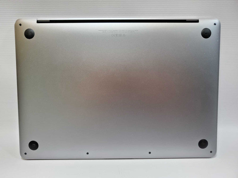 MacBook Pro 2019 13\\" Core i5-8257U @ 1.4 GHz 8GB Ram 250GB SSD (