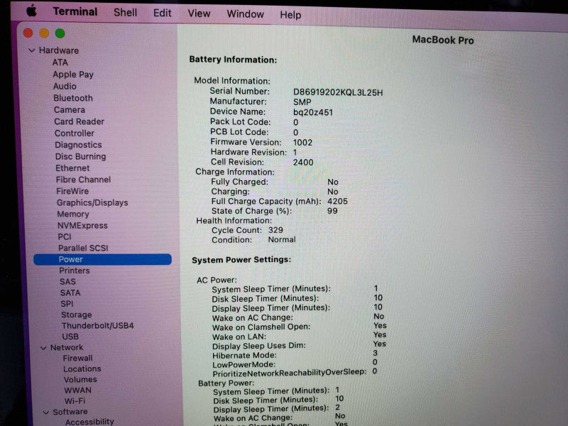 MacBook Pro 2019 13\\" Core i5-8257U @ 1.4 GHz 8GB Ram 250GB SSD (