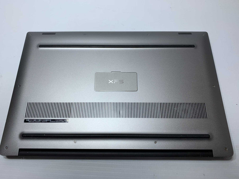 DELL XPS 15 9550 with i7-6700HQ 8GB RAM & 512GB SSD Storage GTX 960M 2GB -