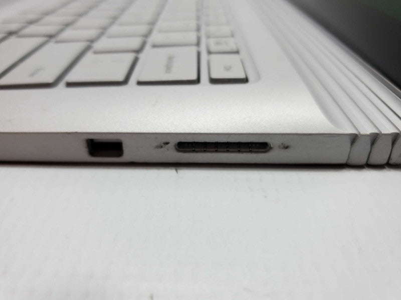 Microsoft Surface Book Core i7-6600U @ 2.6 GHz 16GB Ram 500GB SSD (