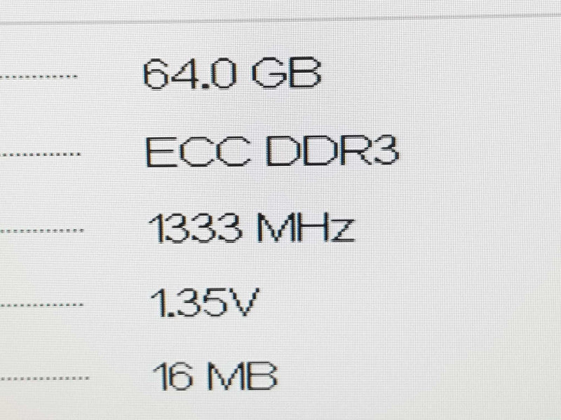 Dell PowerEdge R720, 2x Xeon E5-2630 2.3GHz 6C/64GB, NO RAID/HDDs, 8x2.5\\" ~