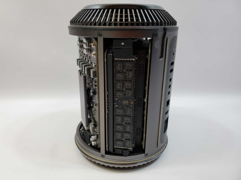 Mac Pro 2013 Xeon E5-1650 v2 @ 3.5GHz 64GB Ram 1TB SSD 2x FirePro D500 3GB (