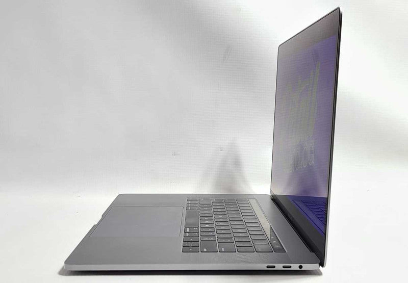 Macbook Pro 2018 15\\"  i7-8850H 2.6GHz 16GB RAM 512GB SSD Radeon Pro 560x 4GB  $