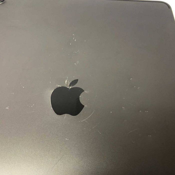 iPad Pro 12.9 2018 Model A1876 (READ)