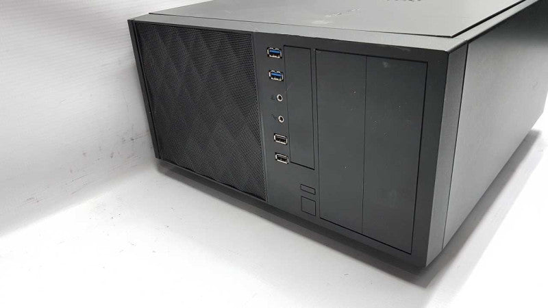 Custom PC Ryzen 3 2200G @ 3.5ghz / 16gb ram / AM4 Prime B450M-A #