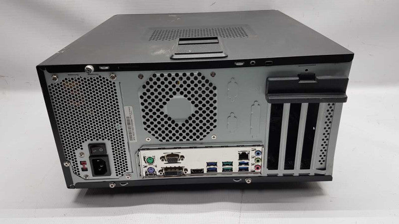 Custom PC Ryzen 3 2200G @ 3.5ghz / 16gb ram / AM4 Prime B450M-A #