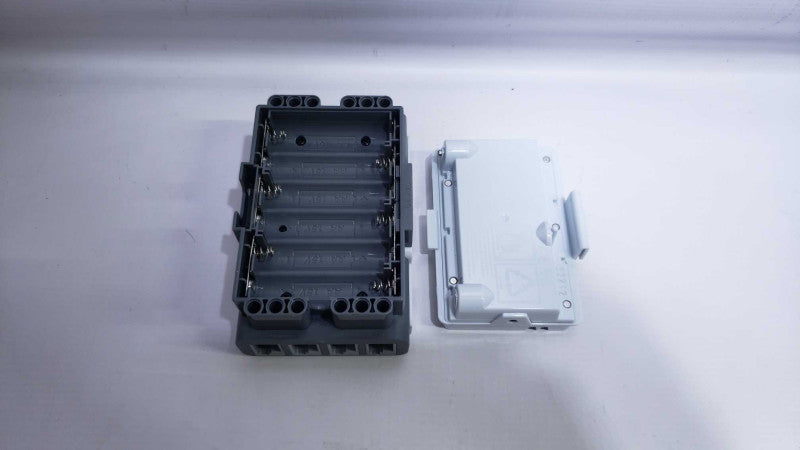 LEGO MindStorms NXT INTELLIGENT BRICK CONTROLLER w/ 2200mAh Battery & Charger [