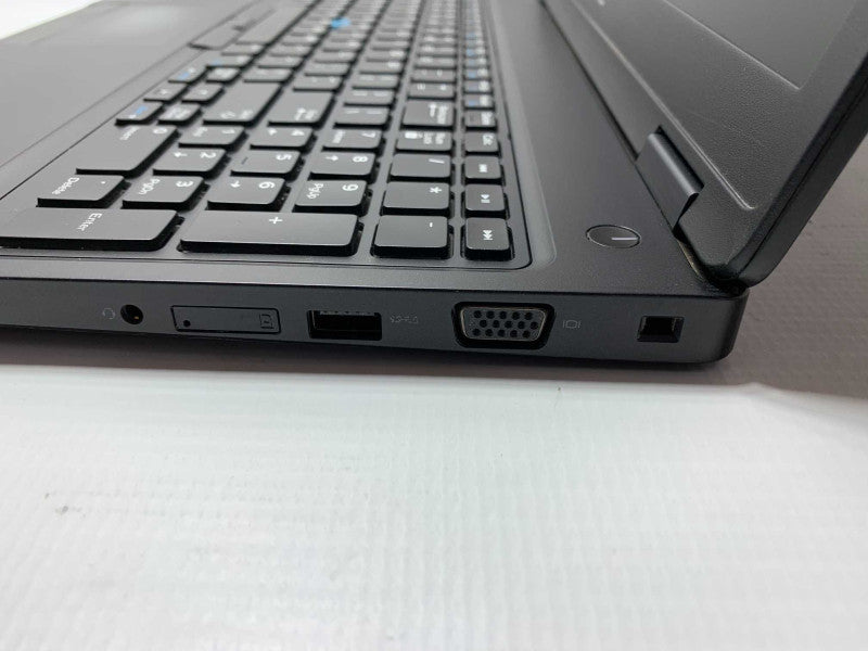 15\\" DELL Latitude 5590 with i5-8250U CPU 8GB RAM & 256GB SSD Storage READ -