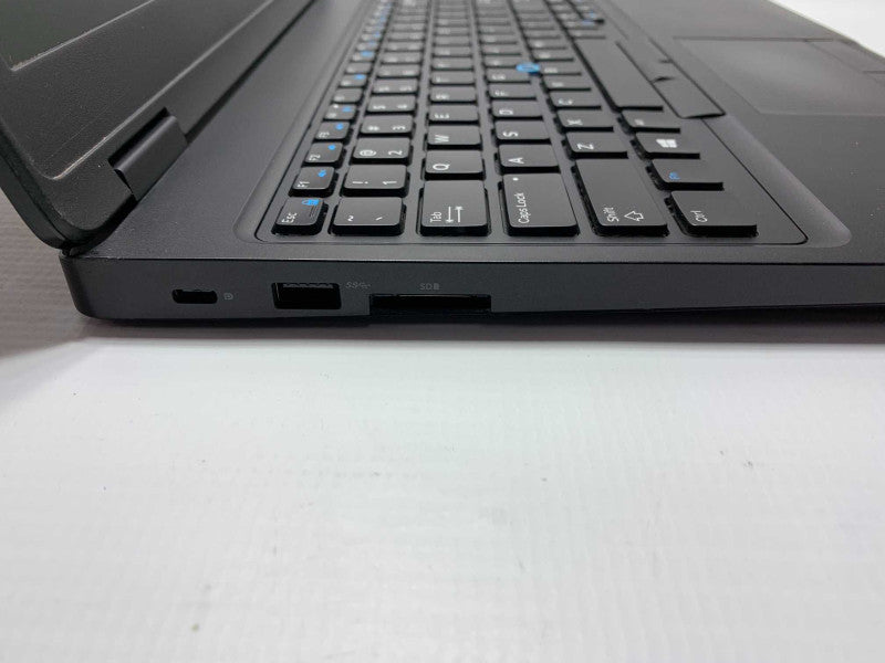 15\\" DELL Latitude 5590 with i5-8250U CPU 8GB RAM & 256GB SSD Storage READ -