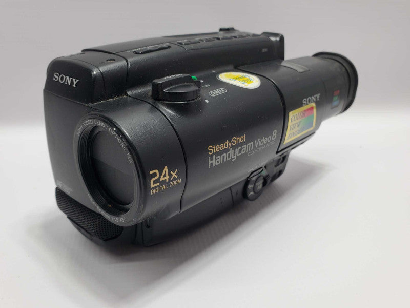 SONY CCD-TR94 Video Camera Handycam Video 8 (AS-IS) |