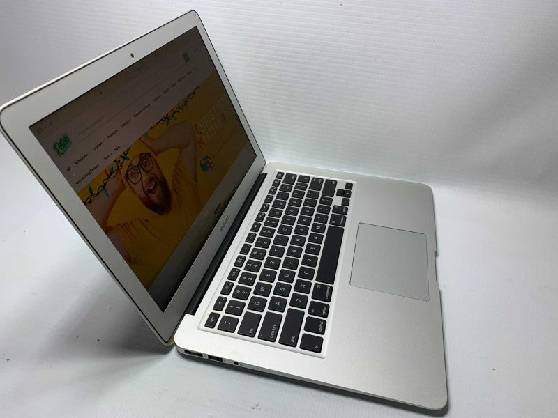 MacBook Air 13-inch Early 2015 with i5 CPU 4GB RAM & 128GB Storage -