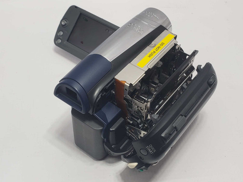 Canon ZR900 MiniDV Tape Camcorder |