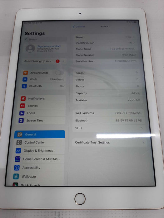 iPad 5th generation 9.7\\" rose gold 32gb Wifi Only Factory Reset  #