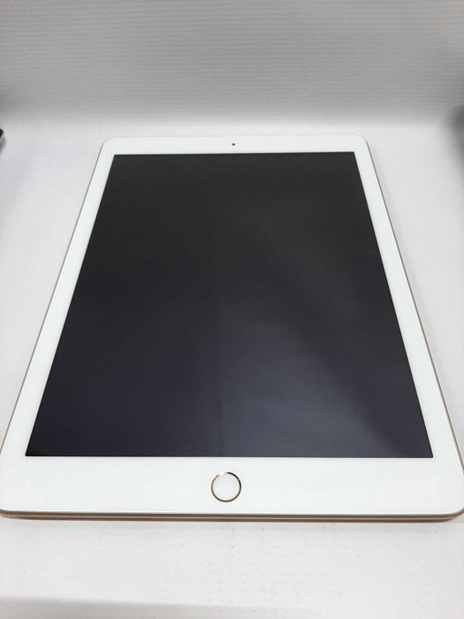 iPad 5th generation 9.7\\" rose gold 32gb Wifi Only Factory Reset  #
