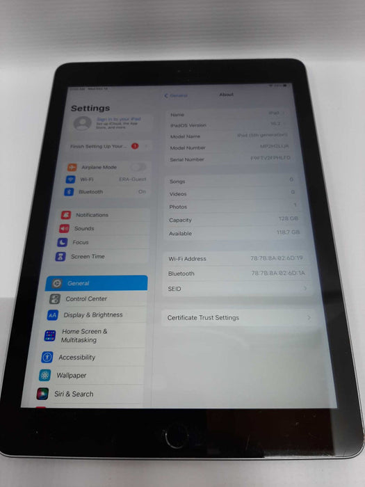 iPad 5th Generation Wi-Fi only 128gb / Factory reset Unlocked #