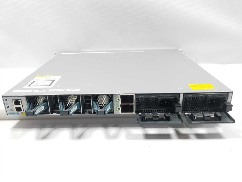 Cisco WS-C3850-48T-S - 48 Port Gigabit IP Base Switch, 2x PWR-C1-350WAC, QTY ~