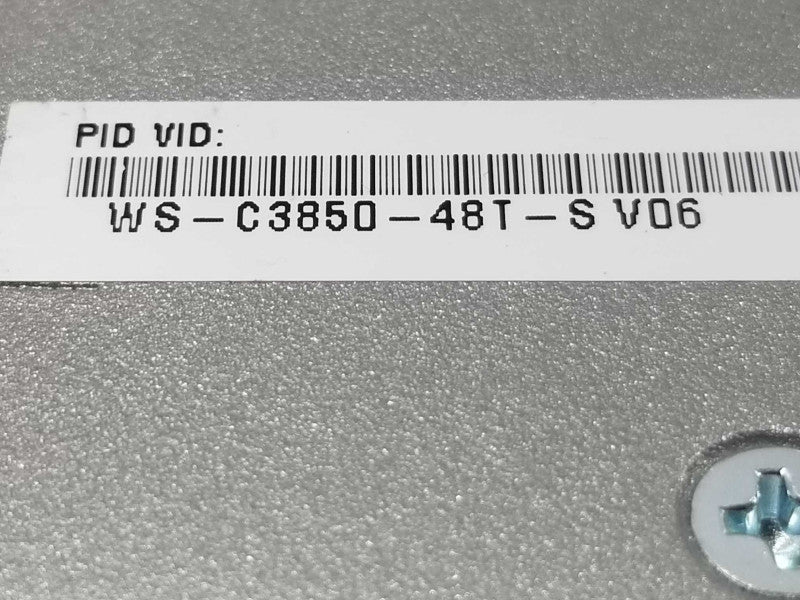 Cisco WS-C3850-48T-S - 48 Port Gigabit IP Base Switch, 2x PWR-C1-350WAC, QTY ~