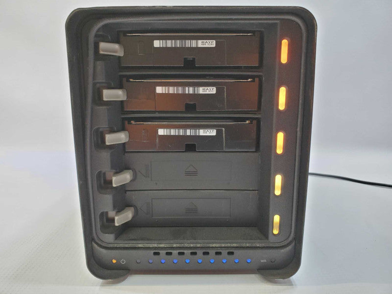 Data Robotics Inc. DRDS2-A Drobo FS 5-Bay Storage Array - 3x 500GB HDD (