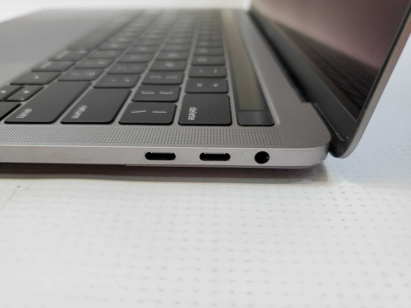 Macbook Pro 2018 13\\" [Activation Lock - For Parts Only] (