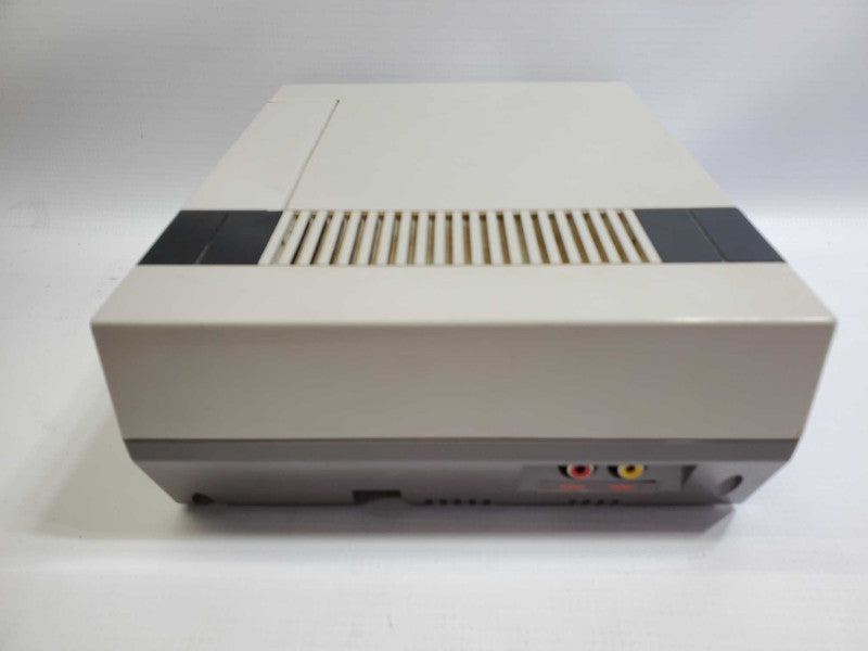 Nintendo Entertainment System NES-001 AS-IS does not power on