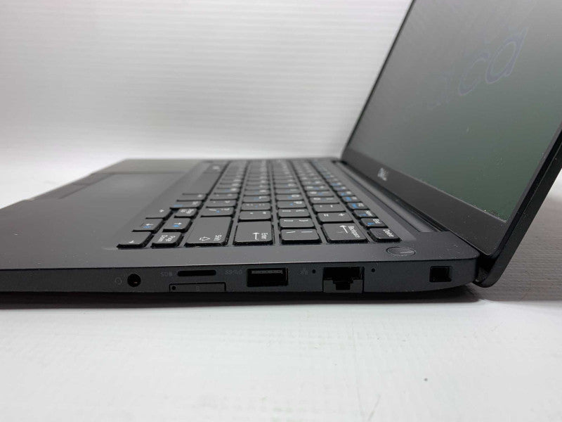 14\\" DELL Latitude 7380 with i5-7200U CPU 8GB RAM 256GB NVMe Storage -